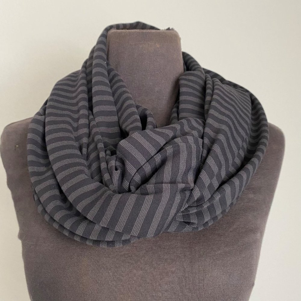 Lululemon sz 0/S vinyasa athletic neck stripe scarf - Picture 2 of 6